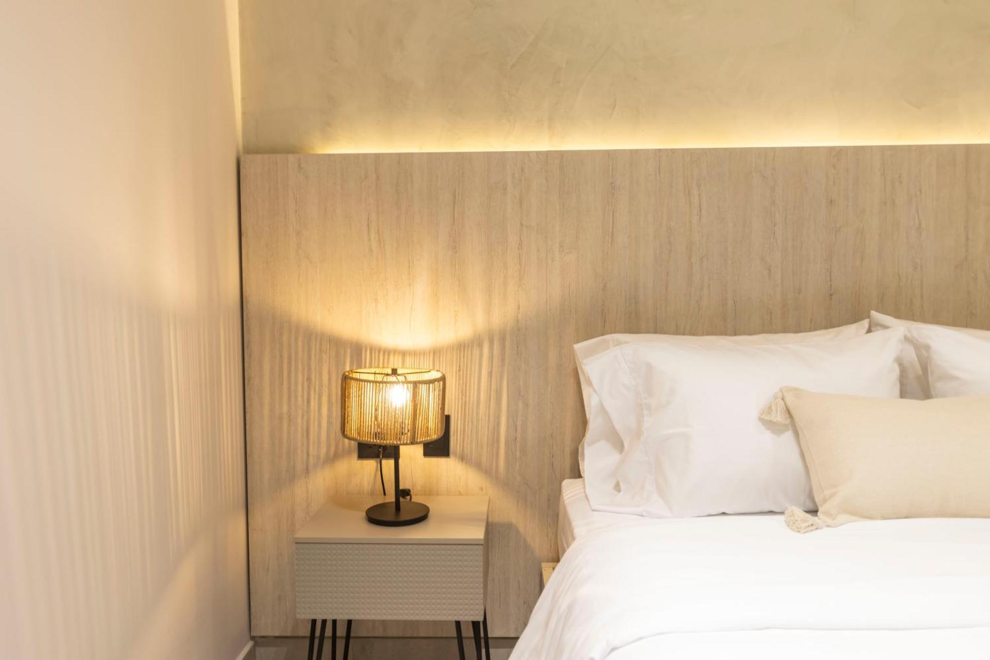 Sonata 44 Hotel Laureles Medellin Bagian luar foto