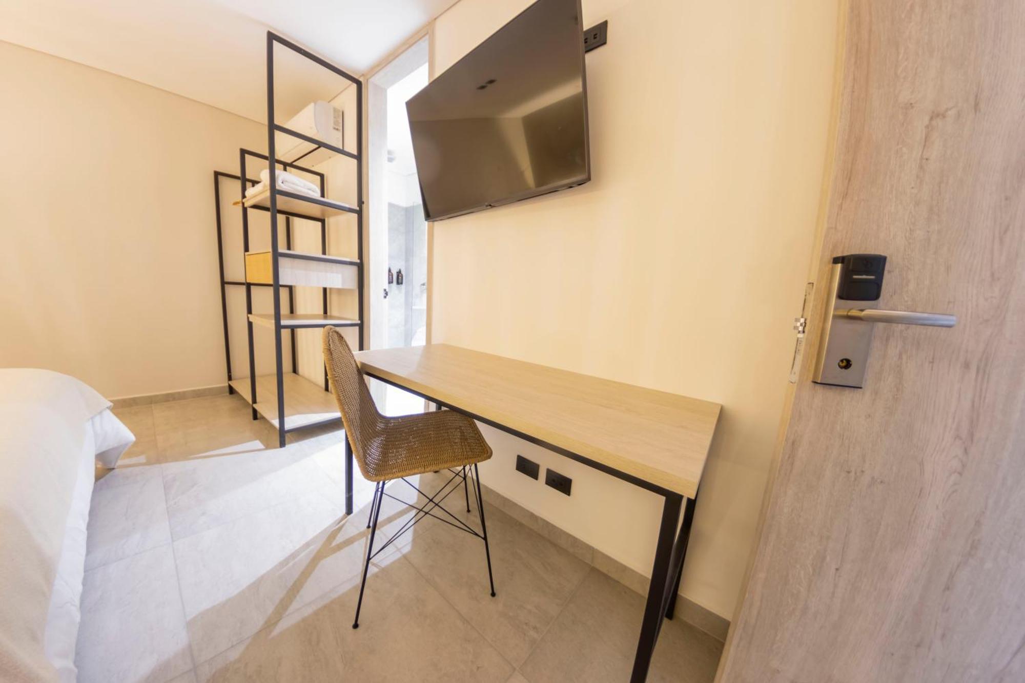 Sonata 44 Hotel Laureles Medellin Bagian luar foto
