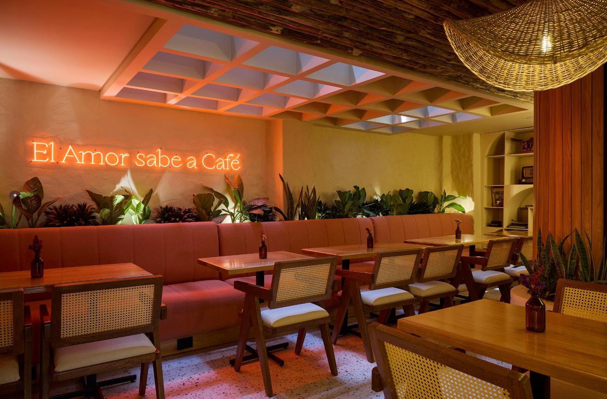 Sonata 44 Hotel Laureles Medellin Bagian luar foto